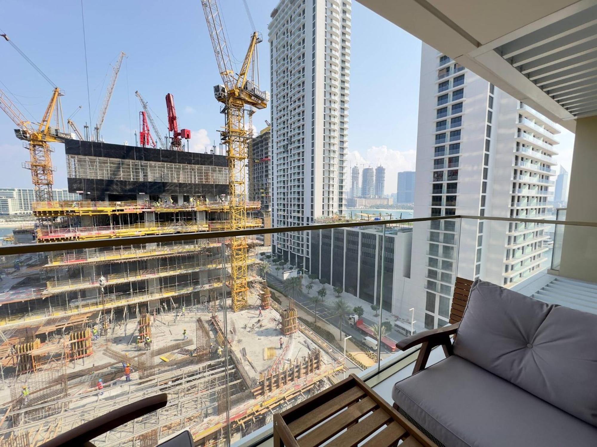Elegant And Stylish 1br, Grand Blue Dubai