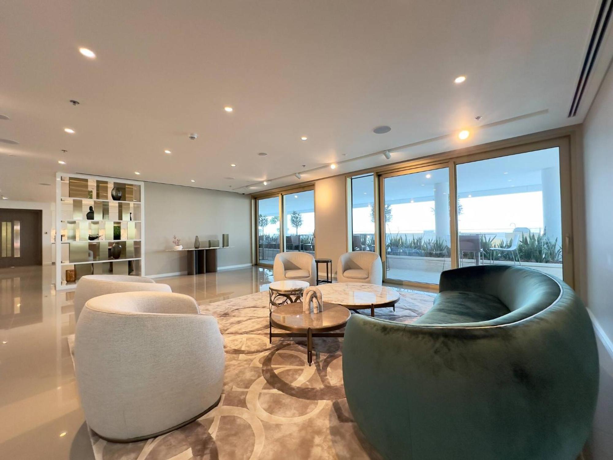 Elegant And Stylish 1br, Grand Blue