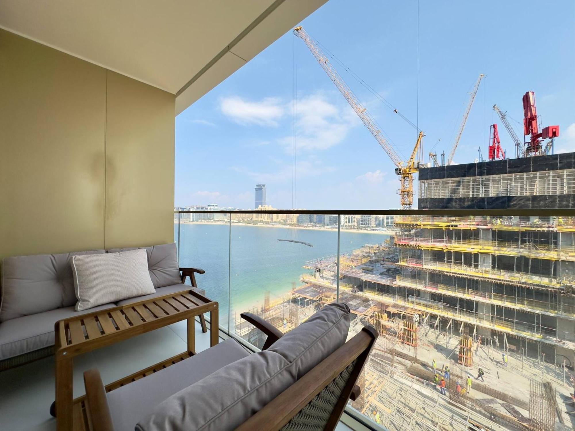 Elegant And Stylish 1br, Grand Blue Apartment *