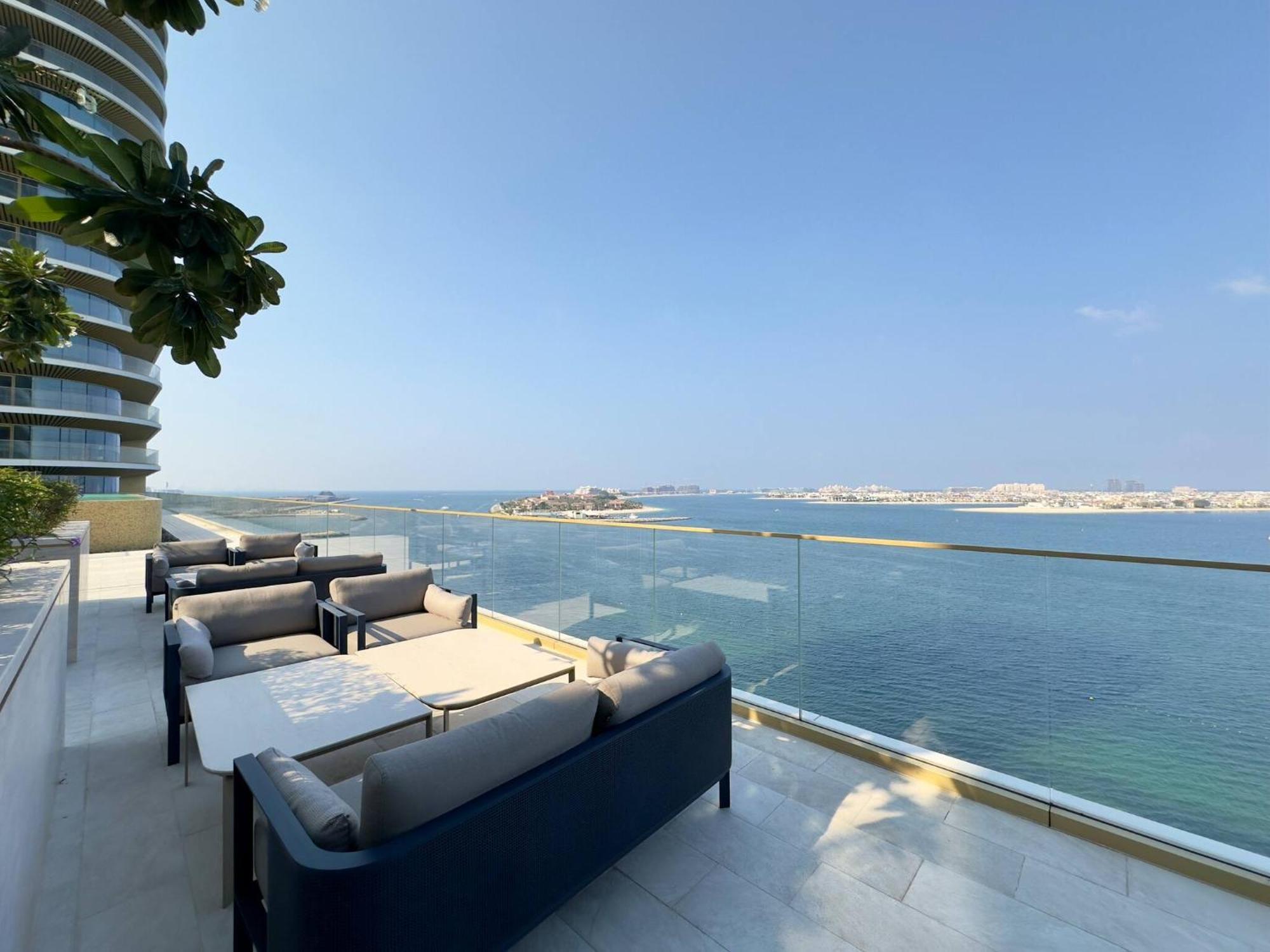 Elegant And Stylish 1br, Grand Blue * Dubai