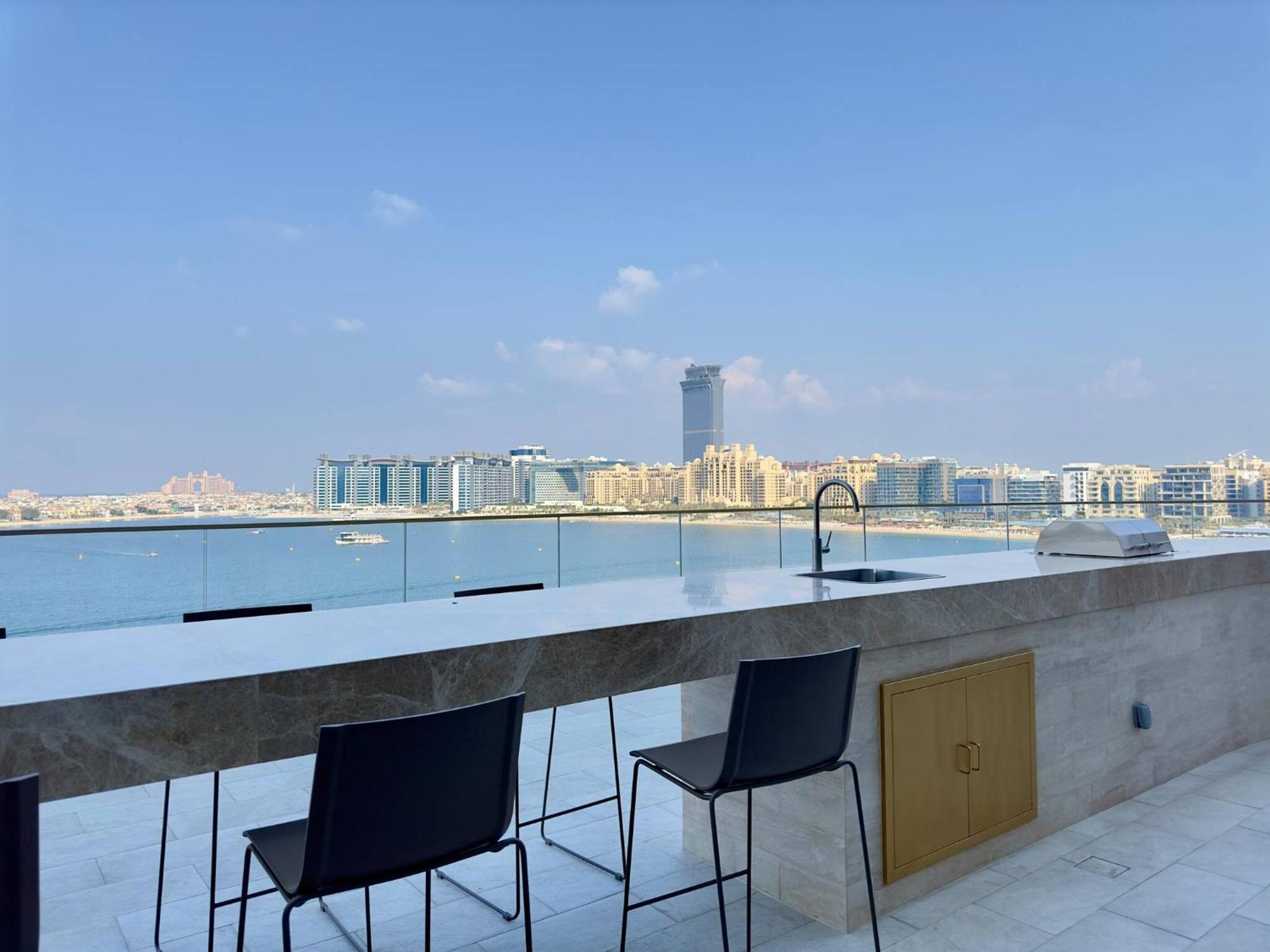 Elegant And Stylish 1br, Grand Blue Apartment Dubai